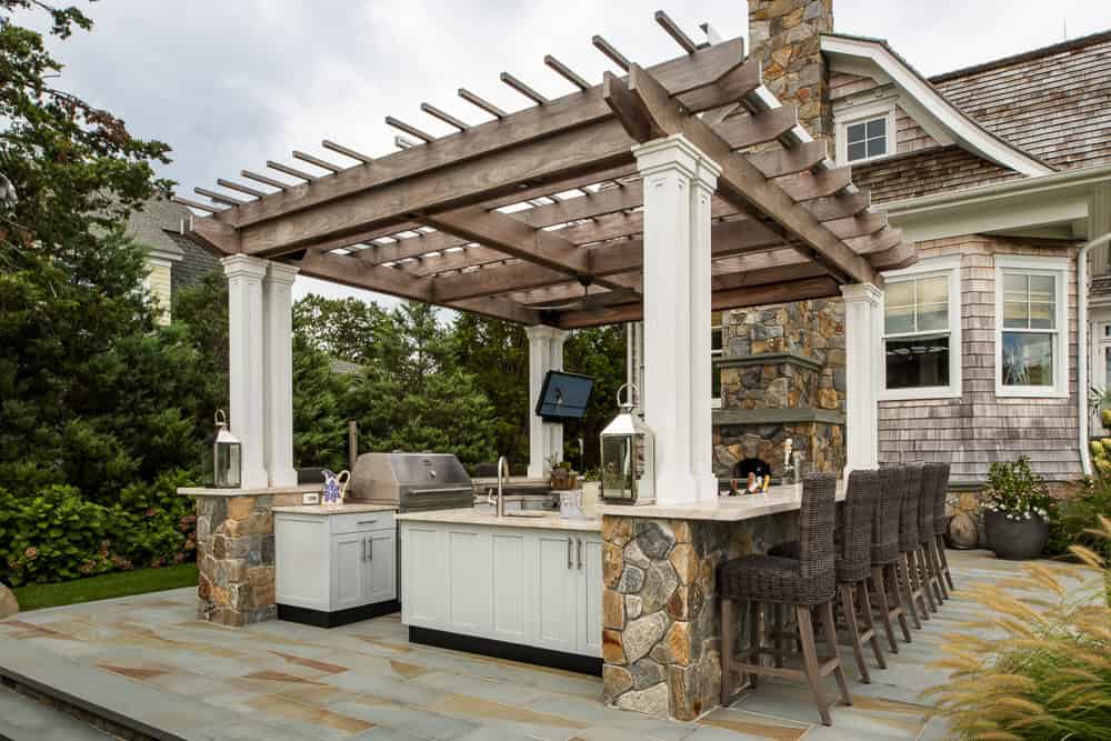Why Choose McFarland Outdoors for Outdoor Kitchens in Indianapolis