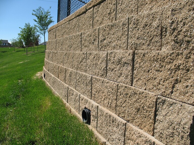 retaining walls built for indiana weather