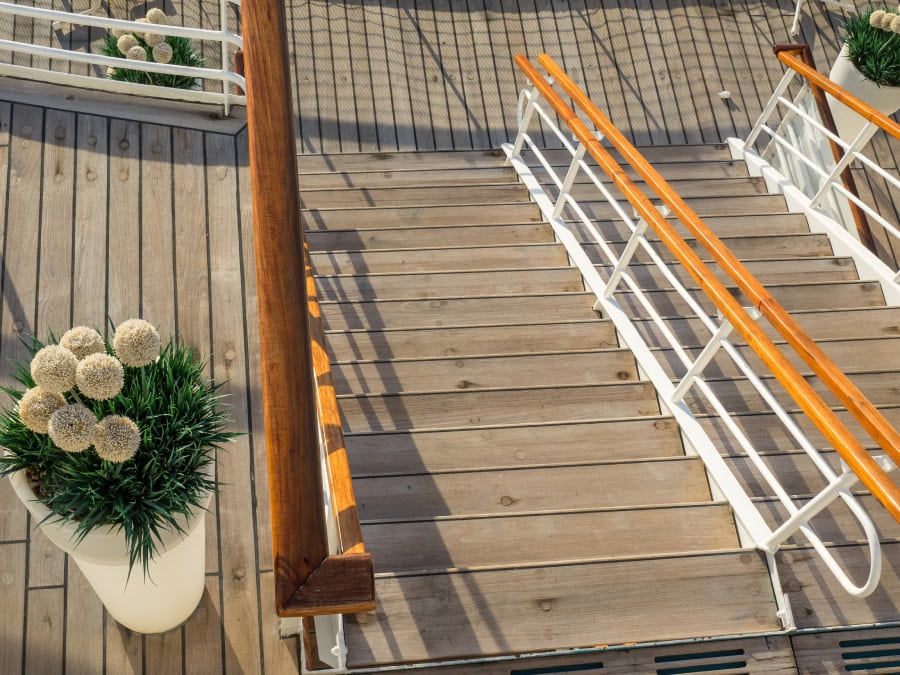 Decorating Ideas for Decks