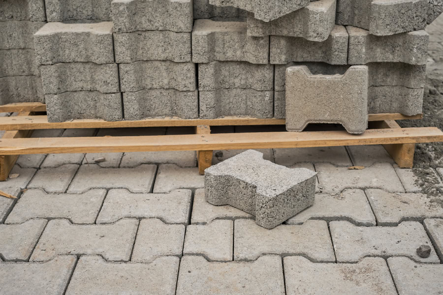 What Affects How Long a Paver Patio Takes to Build?
